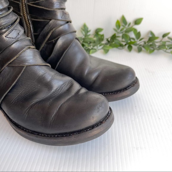 Frye | Veronica Black Strappy Boots Leather - Picture 7 of 11